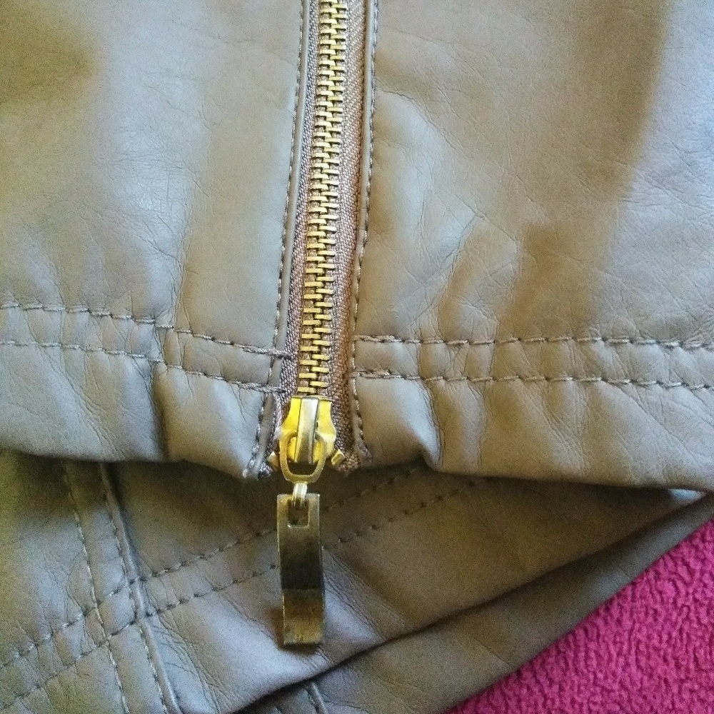 Ladies Coat - Picture 4 of 8